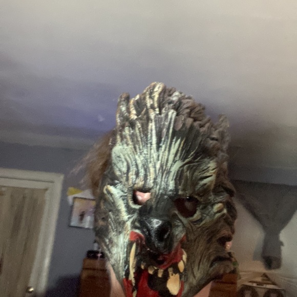 🎃Halloween 👻 mask.🎃 - Picture 9 of 11